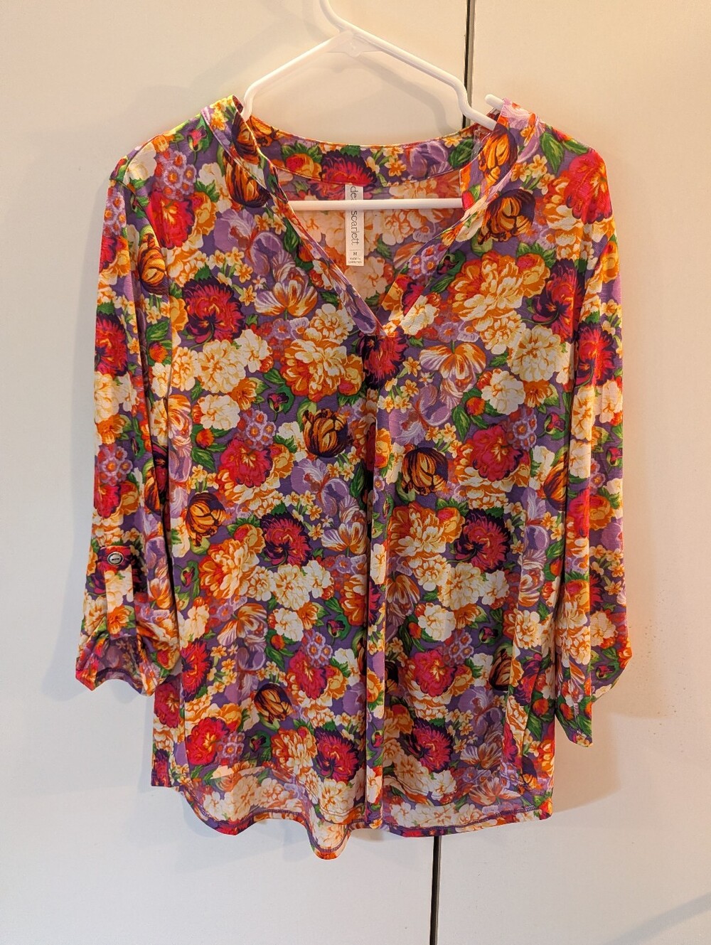 Dear Scarlett Size M Floral Blouse in Purple, Pink and Yellow